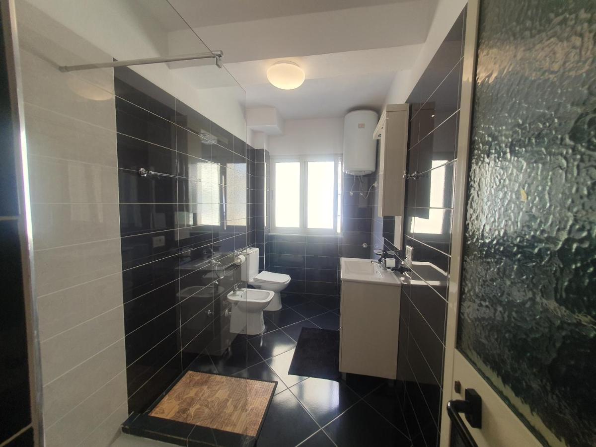 Apartment In The Heart Of Tirana , Bllok Exterior photo